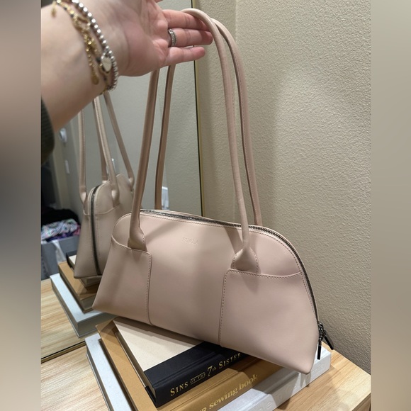 Furla Baguette Purse in pale pink - Picture 3 of 9